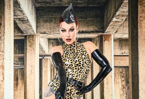 domina-in-berlin-fraeulein-angelina